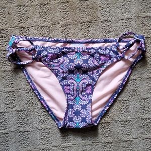 Xhilaration bikini bottoms